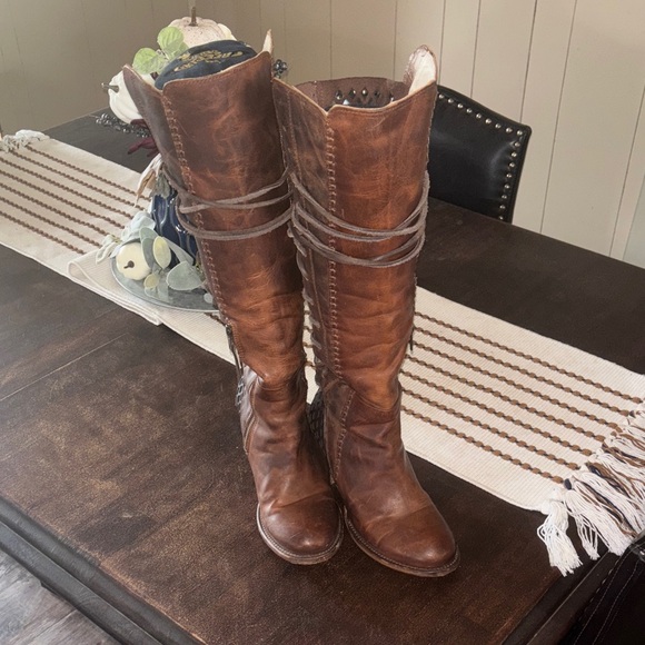 Freebird Brown Heeled Boots - Picture 1 of 5